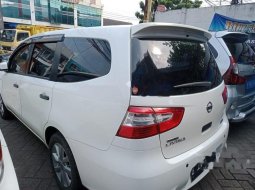 Jual Nissan Grand Livina SV 2013 harga murah di Banten 3