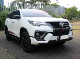 Toyota Fortuner VRZ TRD AT 2020 Putih 2