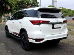 Toyota Fortuner VRZ TRD AT 2020 Putih 4