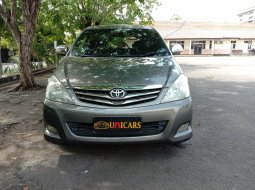 Nissan Grand Livina XV Ultimate 2012 Abu-abu 1