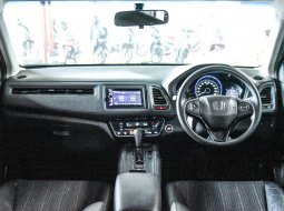 Honda HR-V E 2016 Abu-abu 4