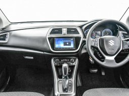Suzuki SX4 Cross Over 2017 Sedan 7