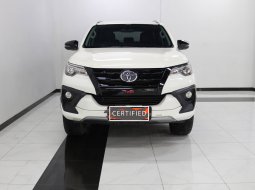 Toyota Fortuner 2.4 VRZ TRD AT DP 90 Jt 2