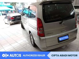 Mobil Nissan Serena 2006 terbaik di Jawa Barat 4