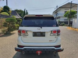 Jawa Timur, Toyota Fortuner TRD 2014 kondisi terawat 3