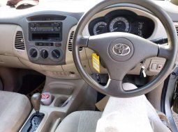 Jual mobil bekas murah Toyota Kijang Innova E 2011 di DKI Jakarta 6