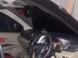 Mobil Daihatsu Xenia 2013 M dijual, Jawa Barat 3