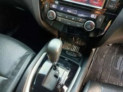 Jual mobil Nissan X-Trail 2.5 2016 bekas, Banten 5