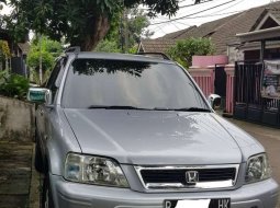 Jual cepat Honda CR-V 2001 di Banten 2