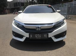 Honda Civic ES 2018 Sedan 6
