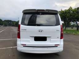 Hyundai H-1 XG Bensin AT 2014 Putih 5