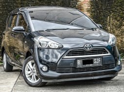 Toyota Sienta G MT 2017 Hitam 1