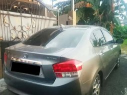 Lampung, jual mobil Honda City E 2010 dengan harga terjangkau 2