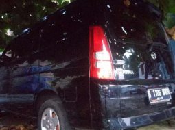 Mobil Nissan Serena 2005 terbaik di Jawa Barat 3