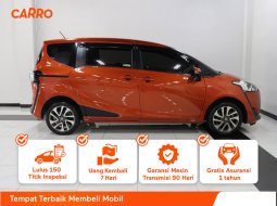 Toyota Sienta V MT 2017 Orange 6