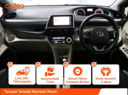 Toyota Sienta V MT 2017 Orange 8