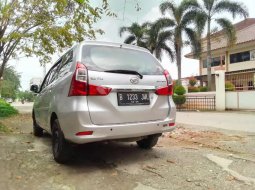 Dijual mobil bekas Daihatsu Xenia R, Banten  3