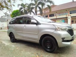 Dijual mobil bekas Daihatsu Xenia R, Banten  2