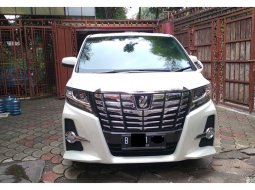 2015 Toyota Alphard Warna Putih 1