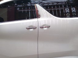 2015 Toyota Alphard Warna Putih 4