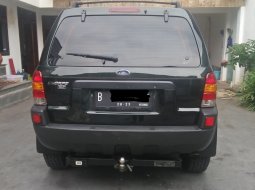 Ford Escape XLT 2003 SUV Ford escape thn 2003 tipe XLT 4x4 automatic bensin 4