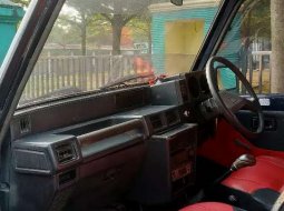 Dijual mobil bekas Daihatsu Taft Taft 4x4, Jawa Timur  8