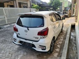 Mobil Toyota Agya 2017 dijual, Jawa Timur 5