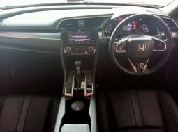 Mobil Honda Civic 2017 terbaik di Jawa Timur 6