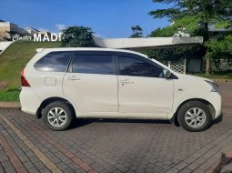 Mobil Toyota Avanza 2017 G terbaik di Banten 3