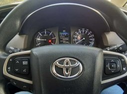 Jual mobil bekas murah Toyota Kijang Innova V 2016 di Jawa Timur 5