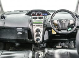 Toyota Yaris E 2012 Hitam 2