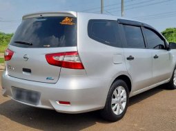 Mobil Nissan Grand Livina 2014 SV terbaik di Banten 4