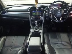 Honda Civic ES 1.5L Turbo Sedan 1.5 AT 2018 8