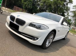 BMW 5 Series 523i 2011 Sedan 6