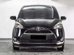 Mobil Toyota Sienta 2016 V terbaik di Jawa Timur 1