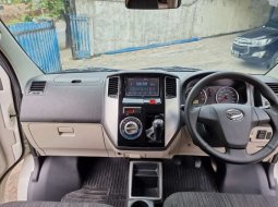 Dijual mobil bekas Daihatsu Luxio X, Jawa Tengah  10