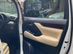 Mobil Toyota Alphard 2015 G dijual, DKI Jakarta 16