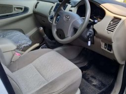 Dijual mobil bekas Toyota Kijang Innova E, DKI Jakarta  9