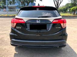 Honda HR-V E CVT 2016 Hitam 6