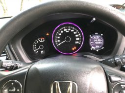 Honda HR-V E CVT 2016 Hitam 8