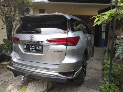 Jual cepat Toyota Fortuner TRD 2017 di Banten 2