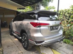 Jual cepat Toyota Fortuner TRD 2017 di Banten 3