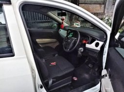 Mobil Daihatsu Sigra 2017 X terbaik di DKI Jakarta 8
