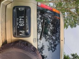 Dijual mobil bekas Honda CR-V 2, Jawa Barat  1