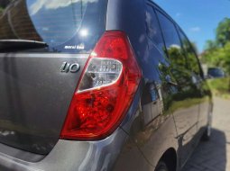 Dijual mobil bekas Hyundai I10 , Jawa Timur  4