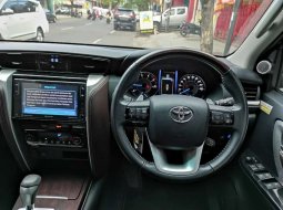 Jawa Timur, Toyota Fortuner VRZ 2019 kondisi terawat 6