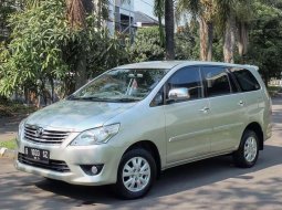 Mobil Toyota Kijang Innova 2011 G dijual, Jawa Barat 2