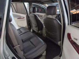 Mobil Toyota Kijang Innova 2011 G terbaik di Sumatra Utara 6