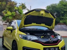 Mobil Honda Jazz 2016 RS terbaik di Jawa Tengah 1