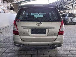 Jual cepat Toyota Kijang Innova G 2012 di Sumatra Utara 3